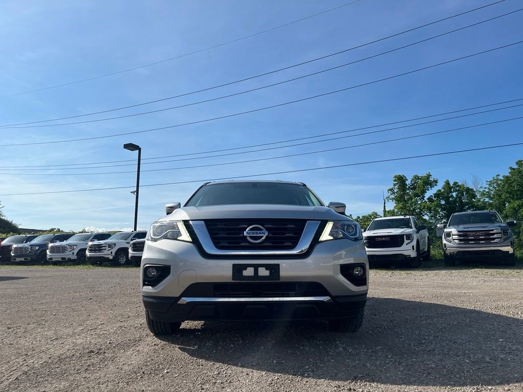 2020 Nissan Pathfinder SL