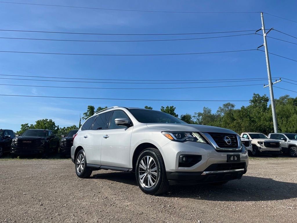 2020 Nissan Pathfinder SL