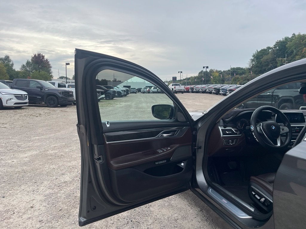 2016 BMW 7 Series 740i