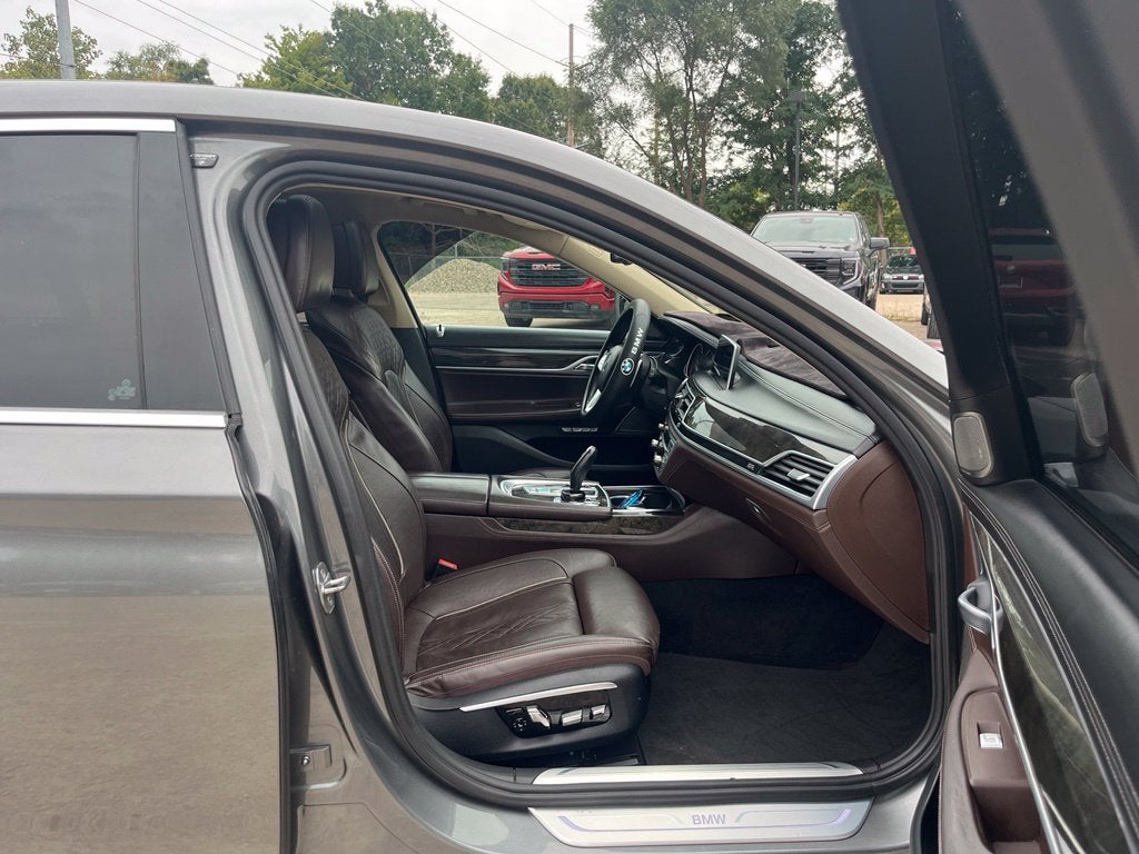 2016 BMW 7 Series 740i