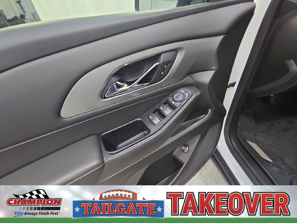 2024 Chevrolet Traverse Limited LT Cloth
