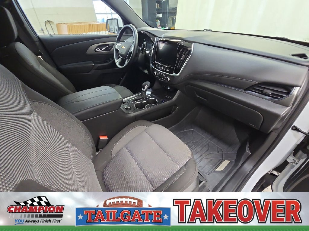 2024 Chevrolet Traverse Limited LT Cloth
