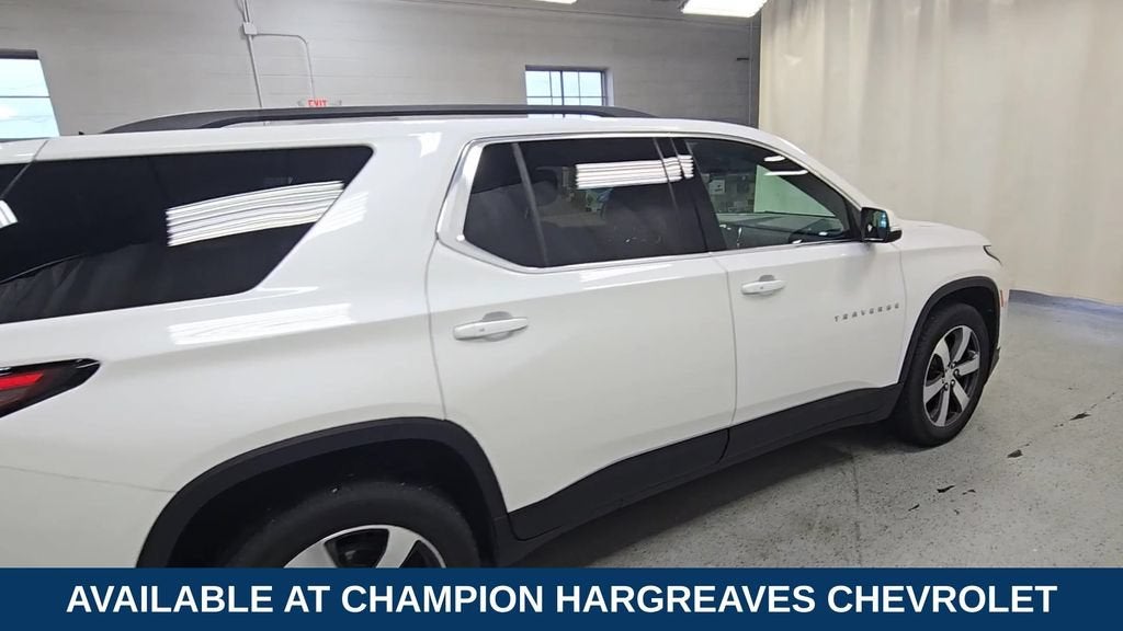 2023 Chevrolet Traverse LT Leather