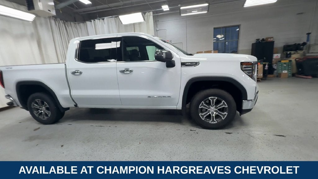 2025 GMC Sierra 1500 SLT