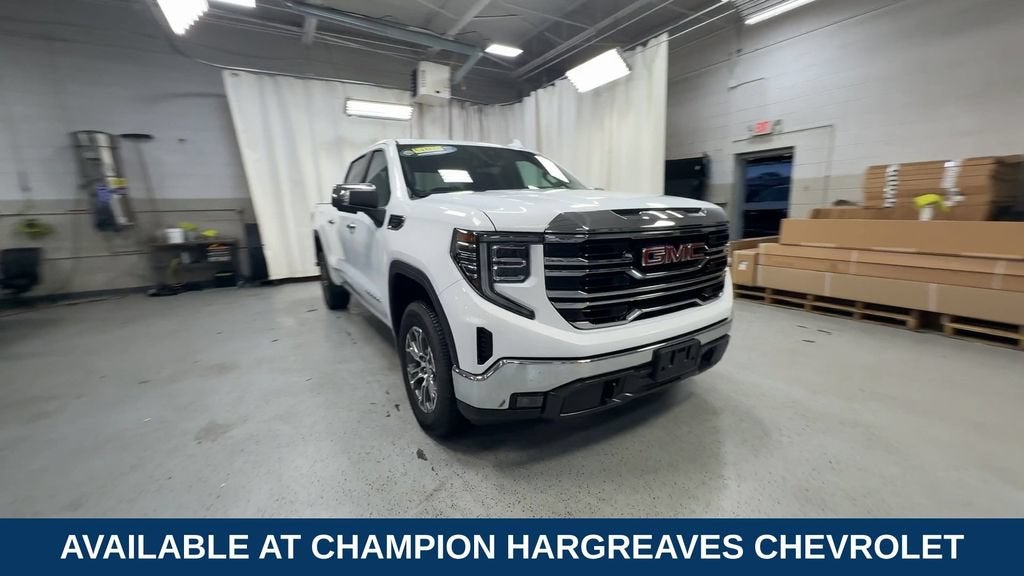 2025 GMC Sierra 1500 SLT