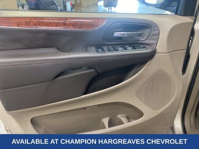 2013 Chrysler Town & Country Touring