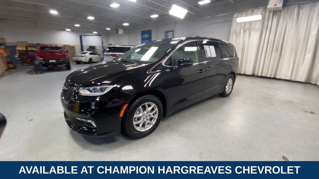 2024 Chrysler Pacifica Touring L