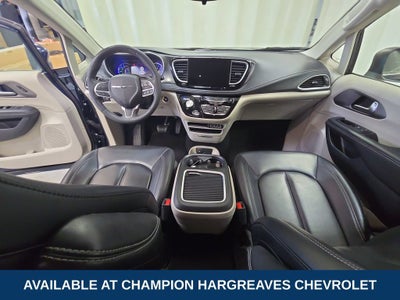 2023 Chrysler Pacifica Hybrid Touring L