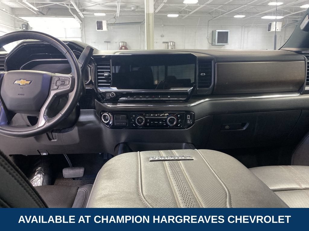 2025 Chevrolet Silverado 3500 HD High Country