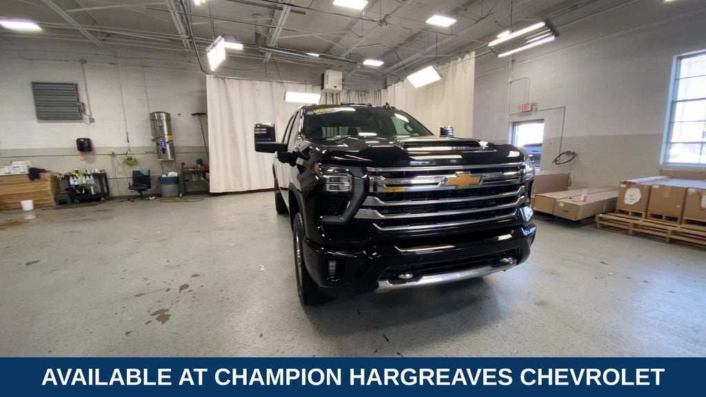 2025 Chevrolet Silverado 3500 HD High Country