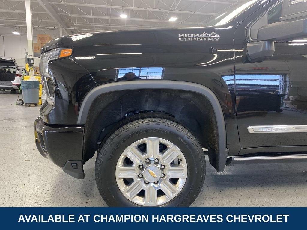 2025 Chevrolet Silverado 3500 HD High Country
