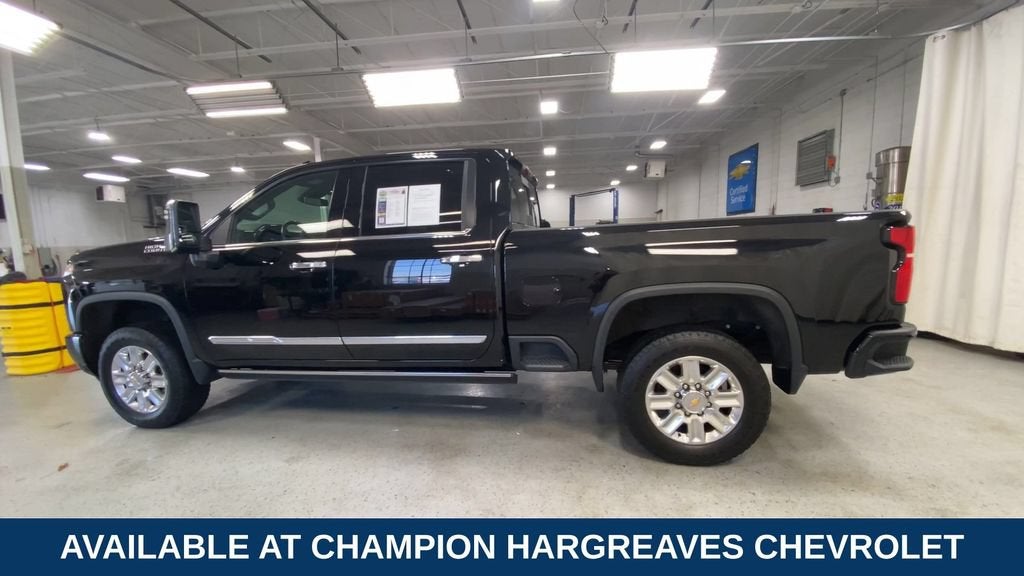 2025 Chevrolet Silverado 3500 HD High Country