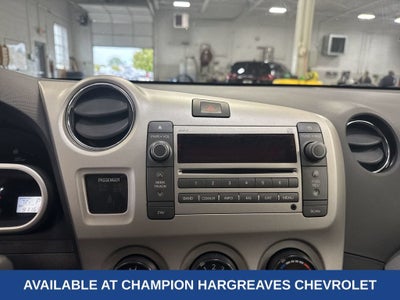 2009 Pontiac Vibe w/1SB