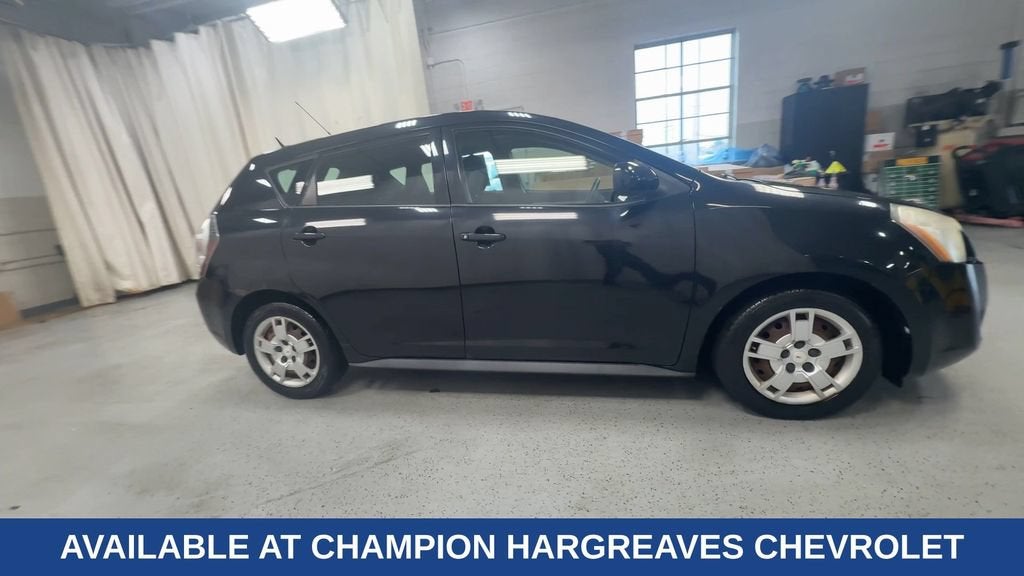 2009 Pontiac Vibe w/1SB