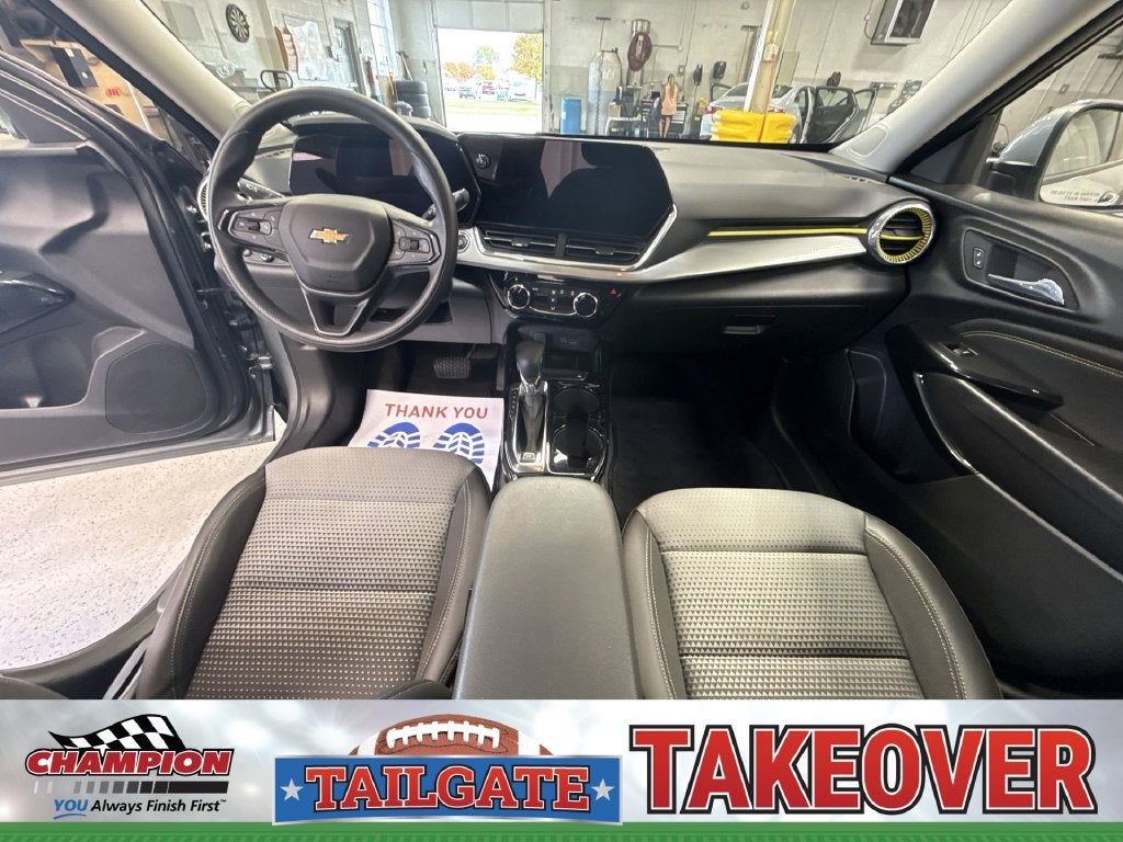 2024 Chevrolet Trax LT