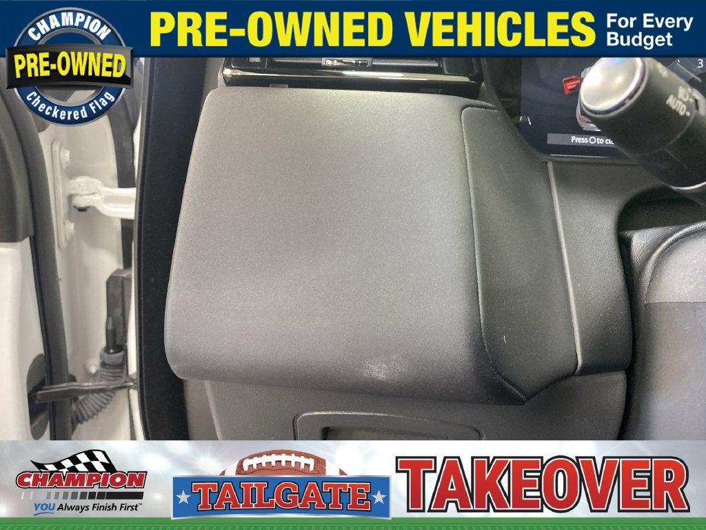 2025 Land Rover Range Rover Velar Dynamic SE