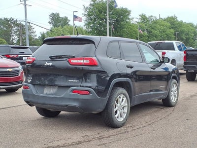 2016 Jeep Cherokee Sport