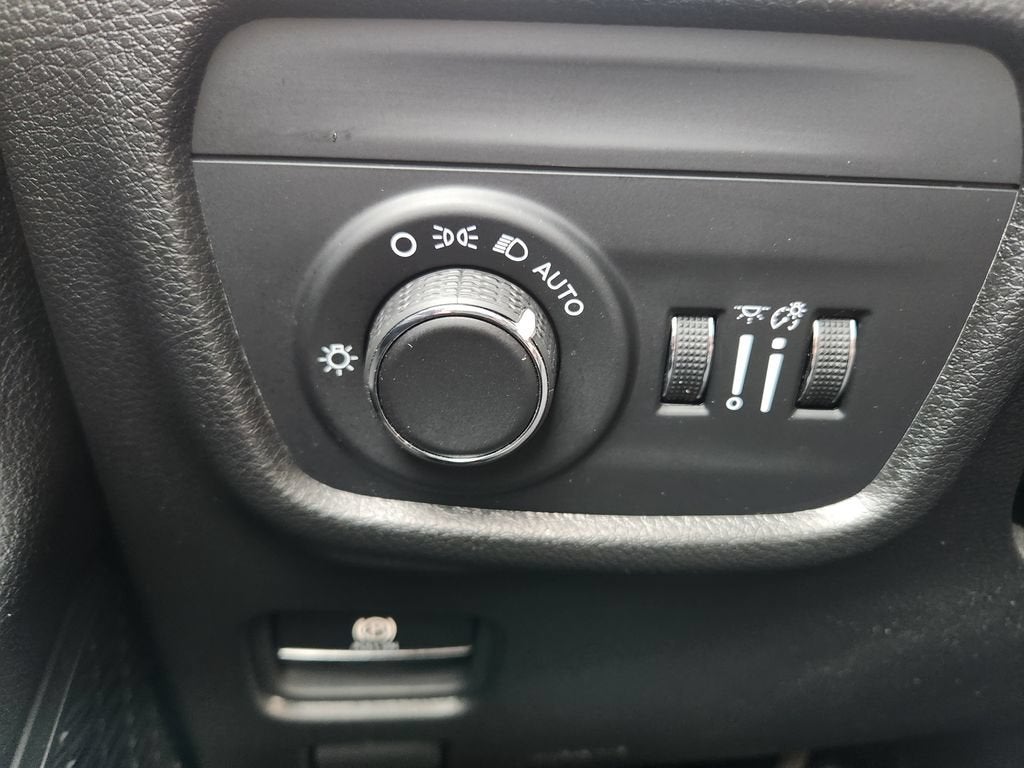 2024 Jeep Grand Cherokee Laredo 4x4