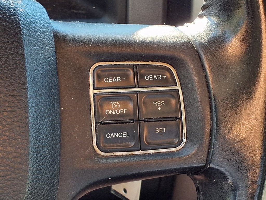 2013 RAM 1500 SLT