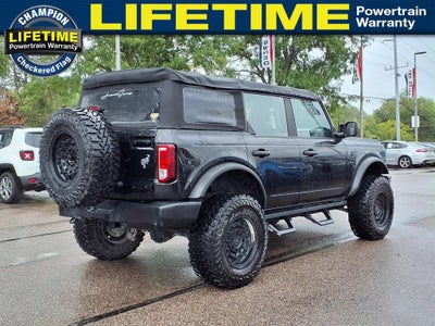 2022 Ford Bronco Base