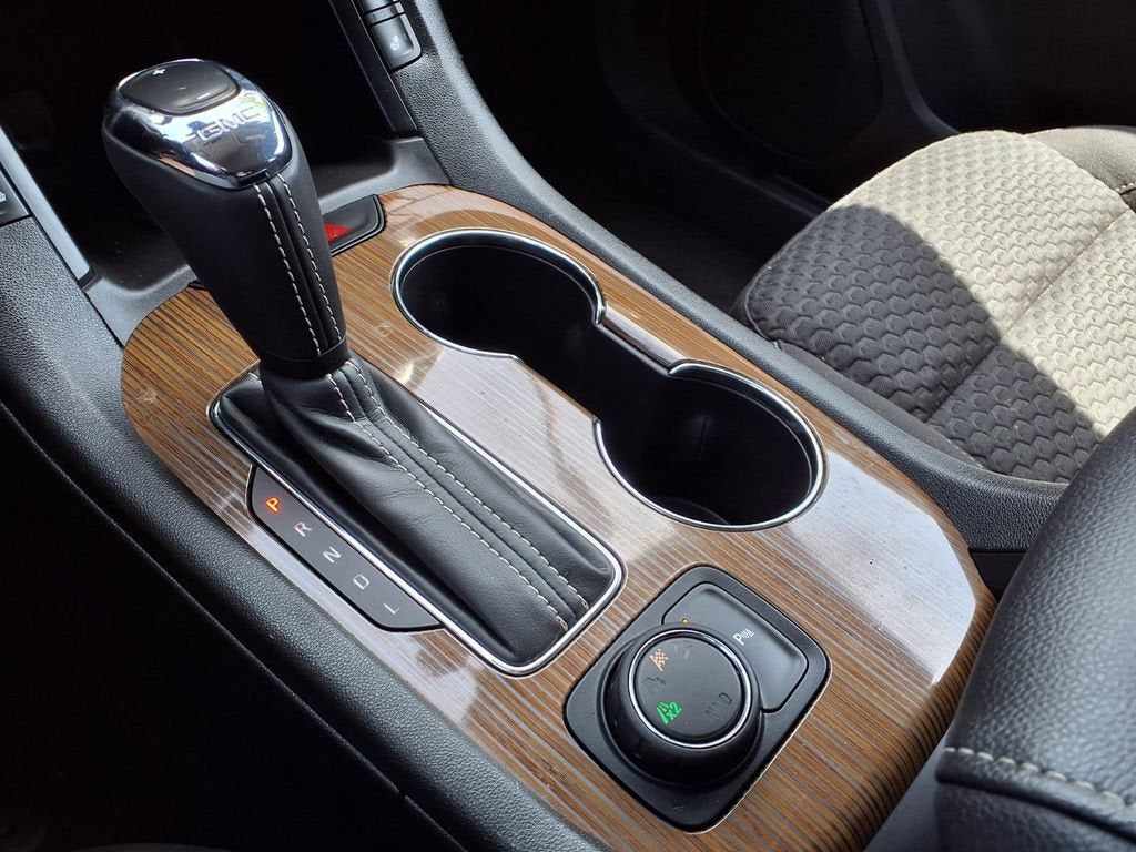 2017 GMC Acadia SLE