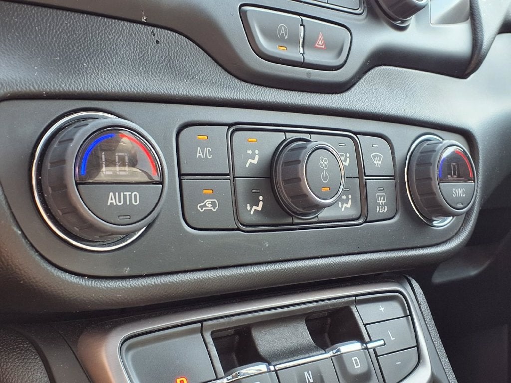 2022 GMC Terrain AT4