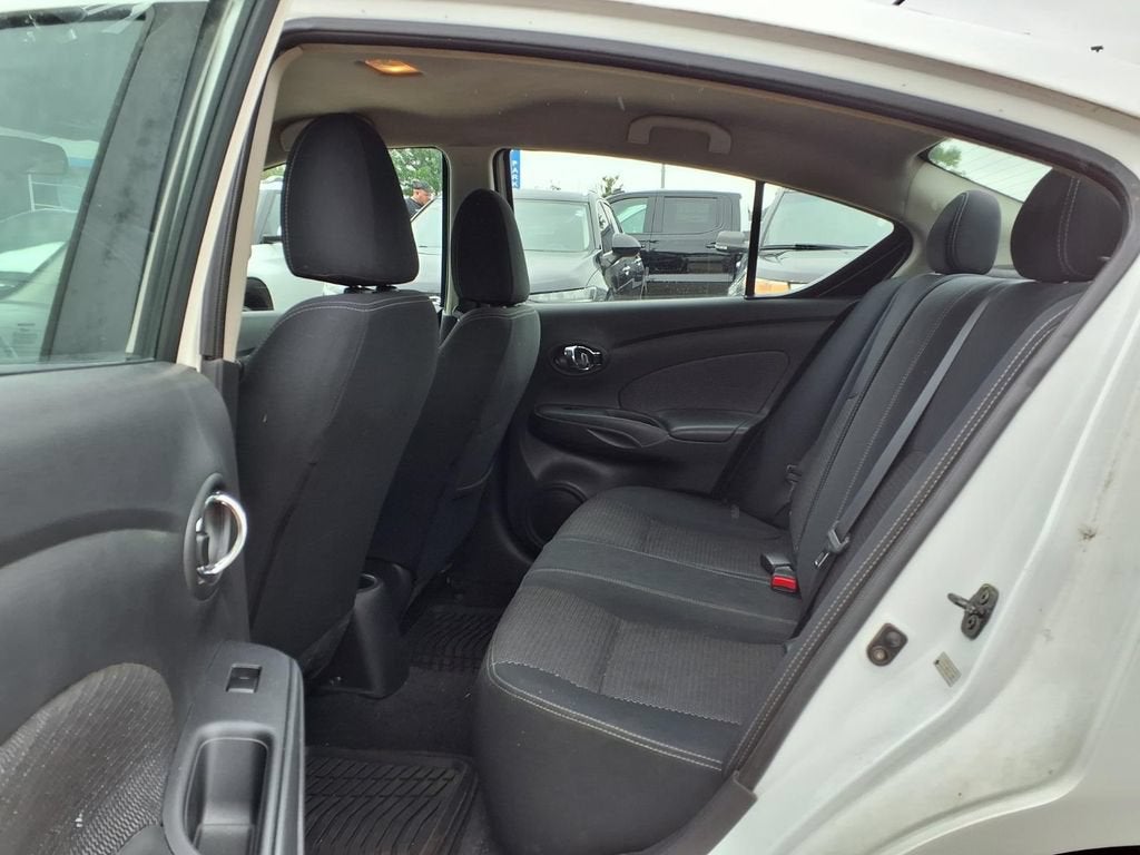 2016 Nissan Versa 1.6 S
